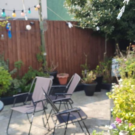 Private Double Room In كارديف المظهر الخارجي الصورة