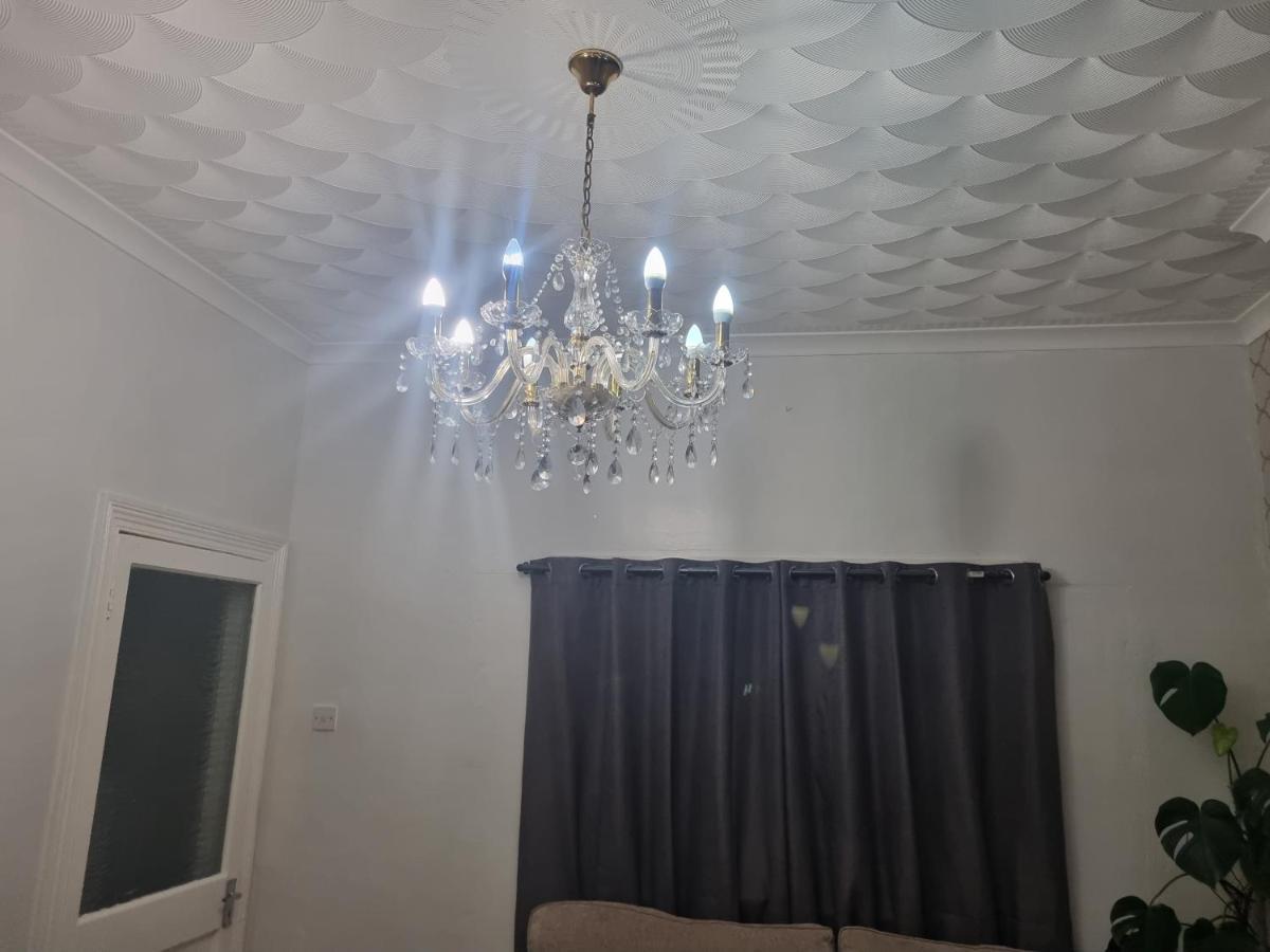 Private Double Room In كارديف المظهر الخارجي الصورة