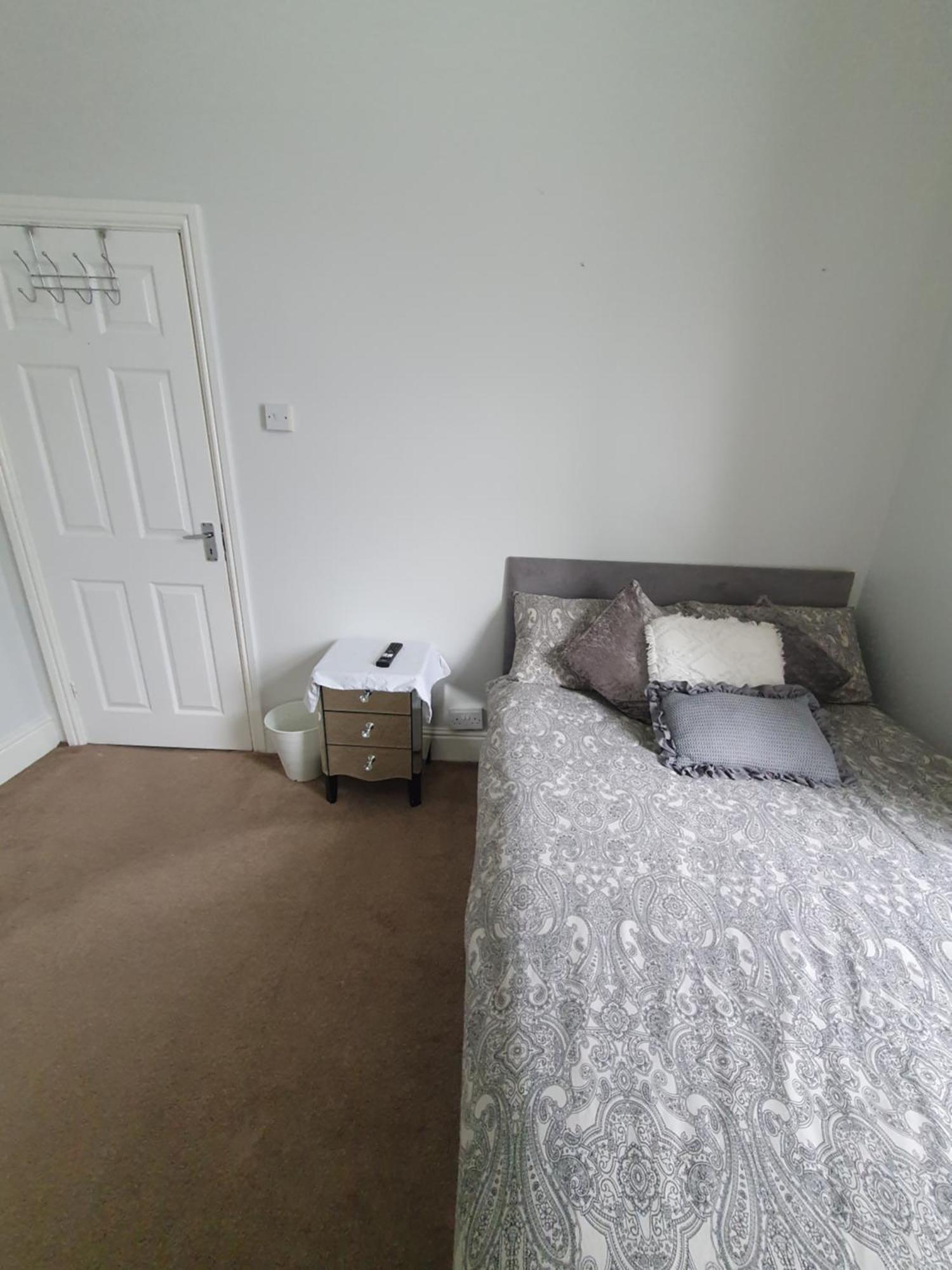 Private Double Room In كارديف المظهر الخارجي الصورة