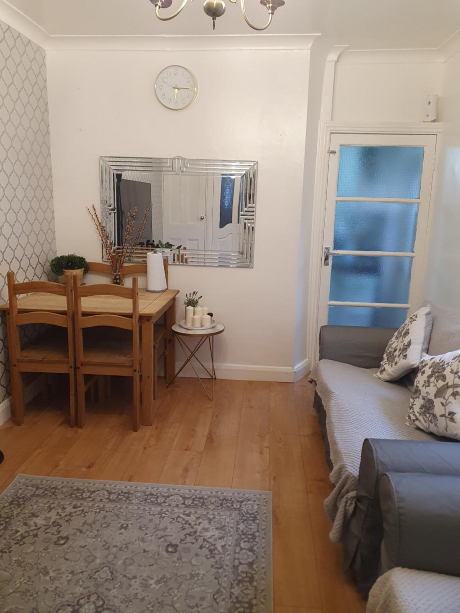 Private Double Room In كارديف المظهر الخارجي الصورة