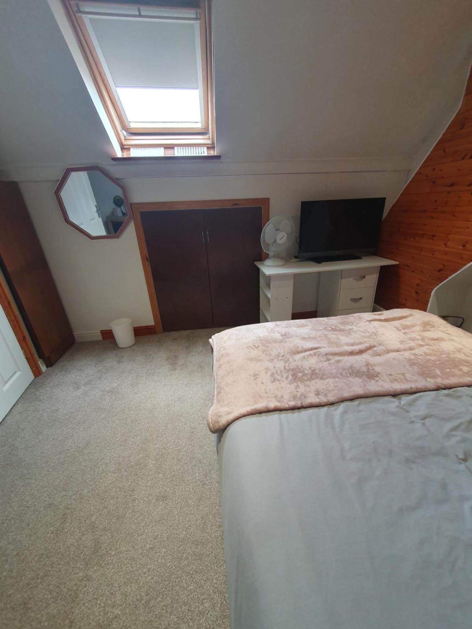 Private Double Room In كارديف المظهر الخارجي الصورة